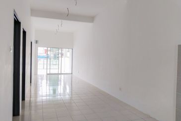 Rumah Teres Setingkat Baru 4 Bilik Tidur Mantin Pajam Nilai Semenyih Kajang