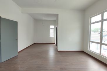 Seremban 2.5 Storey Brand New Bungalow | Taman Cenderawasih, Mambau Seremban