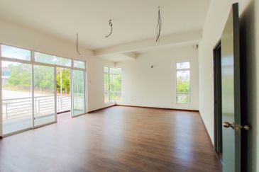 Seremban 2.5 Storey Brand New Bungalow | Taman Cenderawasih, Mambau Seremban