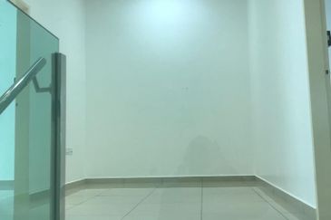 Seremban 2 Storey Tiara Sendayan Extended Balcony Classy Renovated