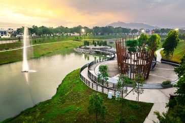 [Ready Move In] 2 Storey Bungalow with Cash Back | Bandar Sri Sendayan