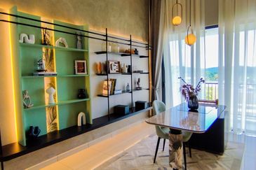 Developer Show House Corner Open for Sale Seremban 2 Storey Fully Furnished Bandar Enstek Labu Sepang