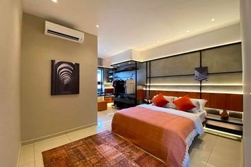 Developer Show House Corner Open for Sale Seremban 2 Storey Fully Furnished Bandar Enstek Labu Sepang