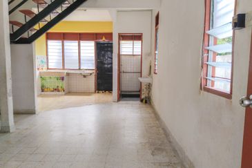 Seremban 2 Storey Corner Newly Renovated | Taman Rasah Jaya 