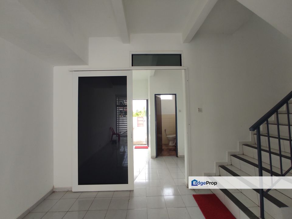 Seremban 2 Storey Newly Renovated 33ft backyard | Seremban Jaya Senawang, Negeri Sembilan, Seremban