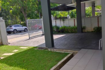 Aviva Green S2 Height Seremban 2 Storey Semi-D Facing Open For Rent