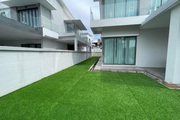 Aviva Green S2 Height Seremban 2 Storey Semi-D Facing Open For Rent