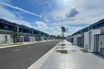 Seremban 2 Storey Terraced End Lot For Rent | Rimbun Kiara Kepayang Seremban Town