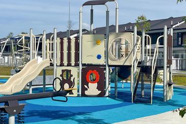 Seremban 2 Storey Terraced End Lot For Rent | Rimbun Kiara Kepayang Seremban Town