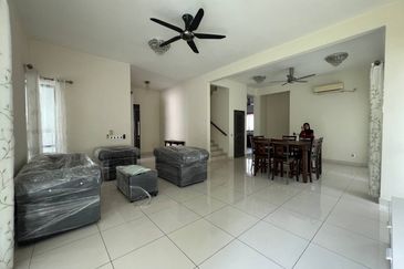 Aviva Green S2 Height Seremban 2 Storey Semi-D Facing Open For Rent