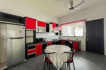Aviva Green S2 Height Seremban 2 Storey Semi-D Facing Open For Rent