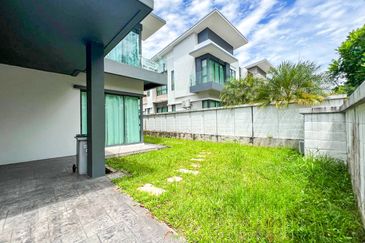 Aviva Green S2 Height Seremban 2 Storey Semi-D Facing Open For Rent