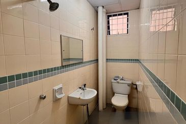 Office Unit ( Corner ) Seremban City Centre 3,066 sqft Nice Corner View