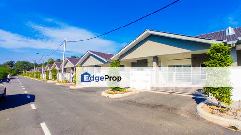 Seremban Rumah Teres Baru Ready Move In Hadap Kawasan Terbuka Hanya RM300 | Bandar Seremban Selatan, Negeri Sembilan, Seremban