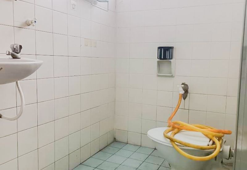 Rumah Teres 2 Tingkat dekat Pantai Telok Kemang Port Dickson