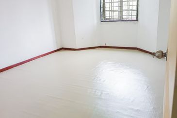 Rumah Teres 2 Tingkat dekat Pantai Telok Kemang Port Dickson