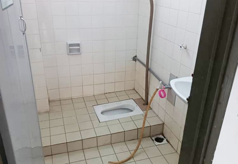 Rumah Teres 2 Tingkat dekat Pantai Telok Kemang Port Dickson