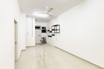 Rumah Teres Sewa | Taman Belida Batu 8, Port Dickson