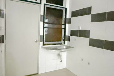 Rumah Teres Sewa | Taman Belida Batu 8, Port Dickson