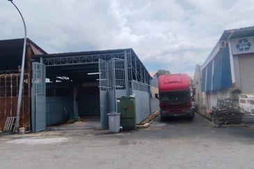 Senawang Light Industrial 1.5 Storey Endlot Factory Sungai Gadut 