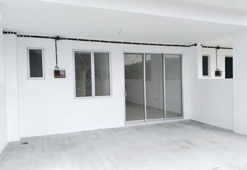  Tiara Sendayan Single Storey 