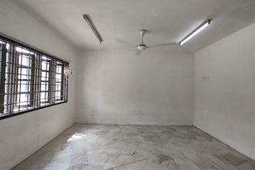 Rumah 2 Tingkat Depan Rumah Nampak Laut!  | Taman Bayu Port Dickson