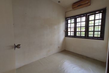 Rumah 2 Tingkat Depan Rumah Nampak Laut!  | Taman Bayu Port Dickson