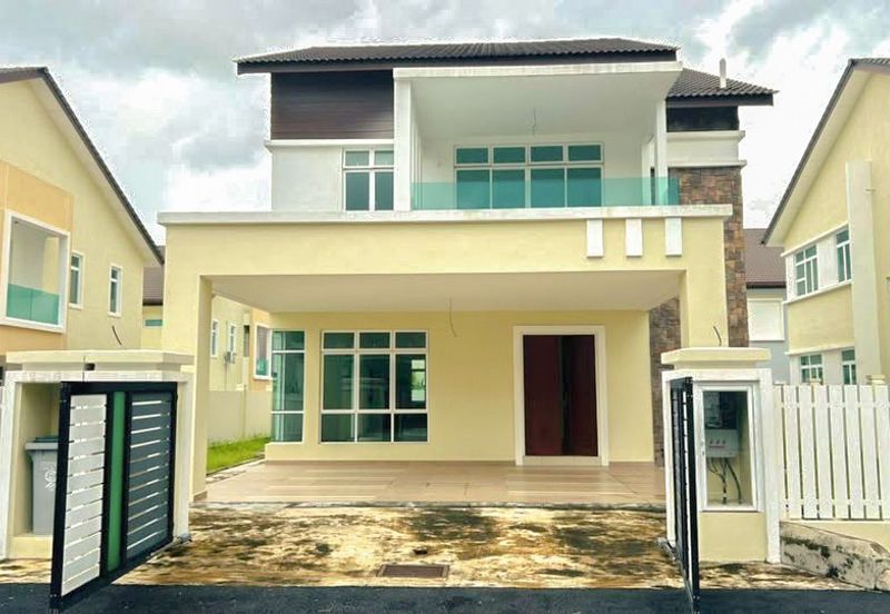 Modern 2-Storey Bungalow Walking Distance to KTM Sg Gadut Tmn Bukit Senawang 