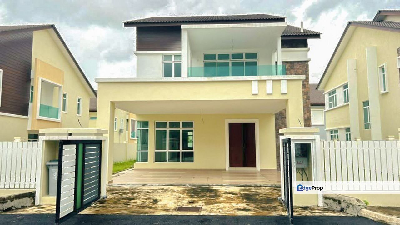 Modern 2-Storey Bungalow Walking Distance to KTM Sg Gadut Tmn Bukit Senawang , Negeri Sembilan, Senawang