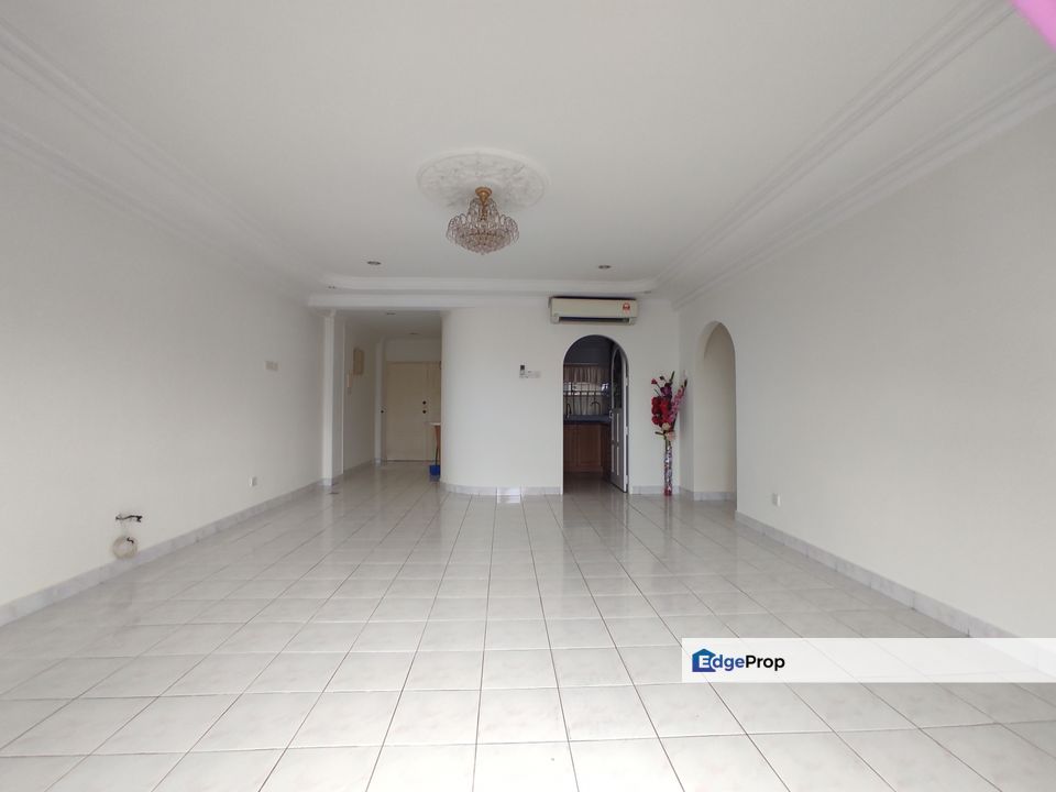 Seremban Le Renaissance Condominium Taman Bukit Kaya Labu , Negeri Sembilan, Seremban