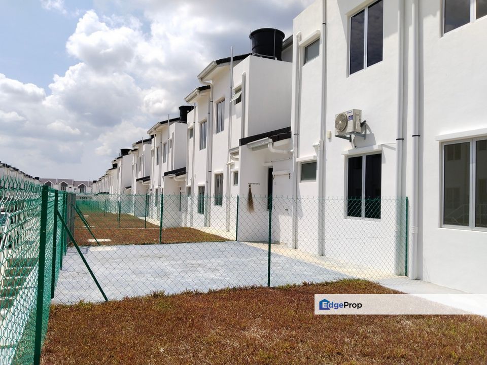Seremban 2 Storey New Project Ready to Move In S2 Eka Heights KLIA Sepang Labu Salak, Negeri Sembilan, Seremban