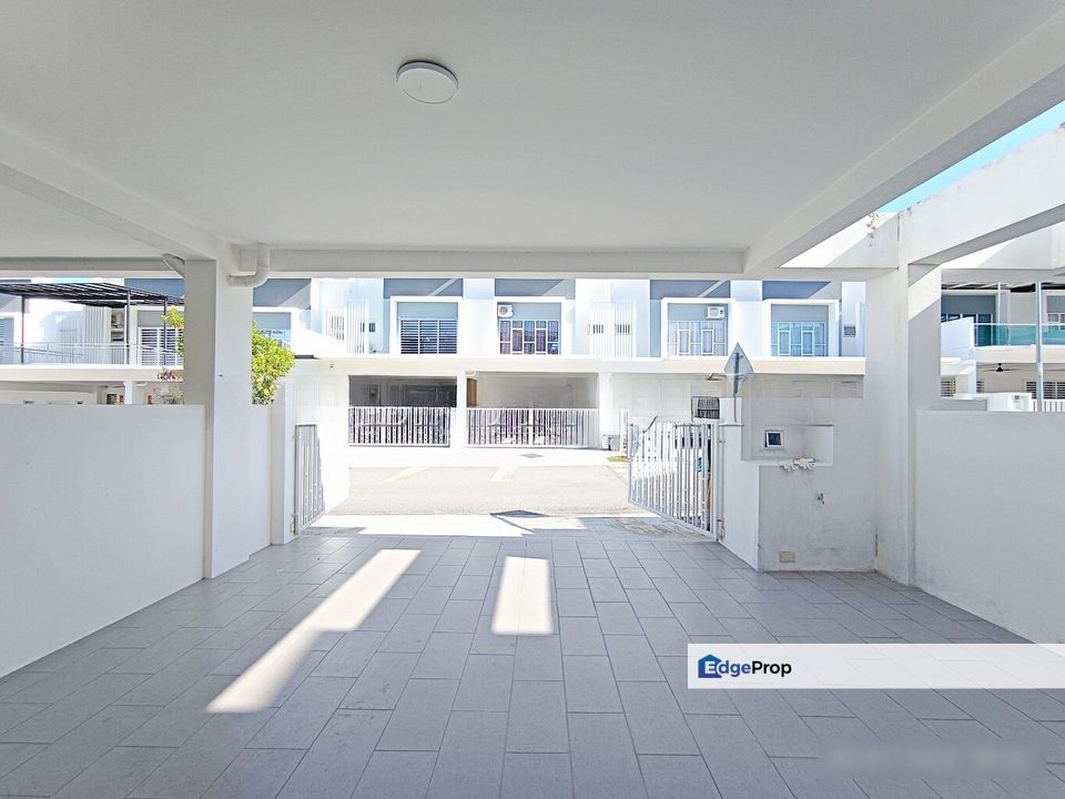 FREEHOLD Hill Top Ready Move In Damaris For Sale | Next to RK S2, Negeri Sembilan, Seremban