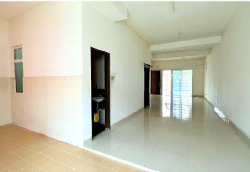 IMPIANA VILLA @TAMAN TUANKU JAAFAR