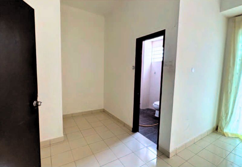 IMPIANA VILLA @TAMAN TUANKU JAAFAR