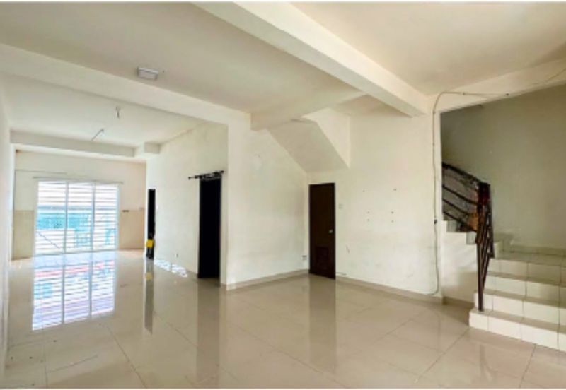 IMPIANA VILLA @TAMAN TUANKU JAAFAR