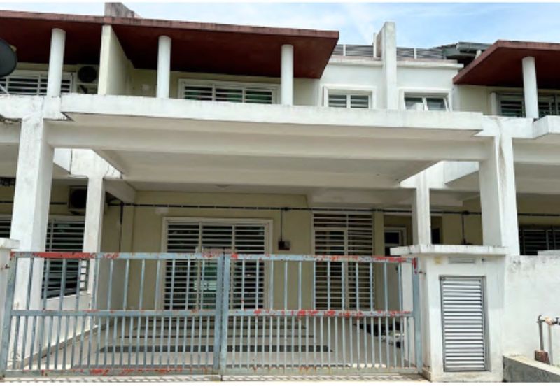 IMPIANA VILLA @TAMAN TUANKU JAAFAR