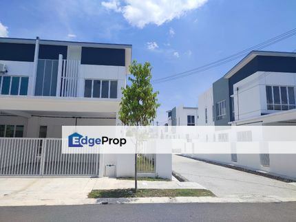 2 storey with Extra Land & Kitchen Cabinet | Bayu Sutera, Sendayan , Negeri Sembilan, Seremban