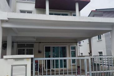 IMPIANA VILLA @TAMAN TUANKU JAAFAR