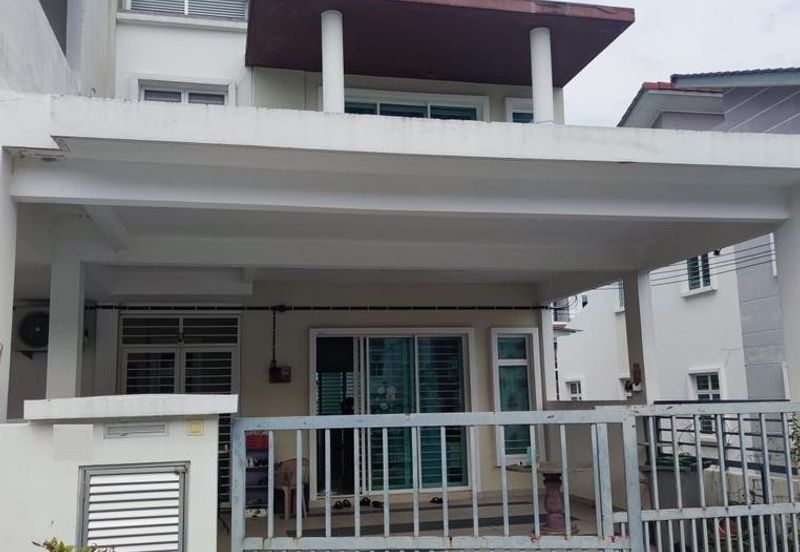 IMPIANA VILLA @TAMAN TUANKU JAAFAR