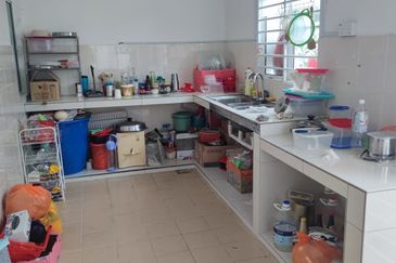 IMPIANA VILLA @TAMAN TUANKU JAAFAR