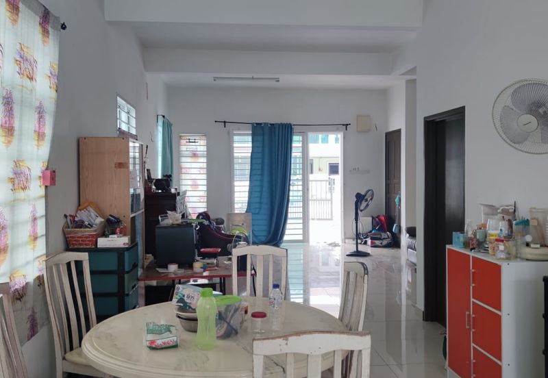 IMPIANA VILLA @TAMAN TUANKU JAAFAR