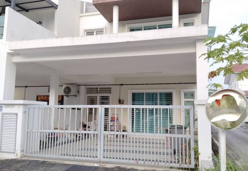 IMPIANA VILLA @TAMAN TUANKU JAAFAR