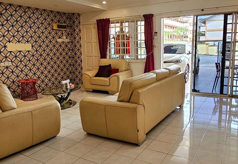 2 Storey with Fully Furnish walking distance to school