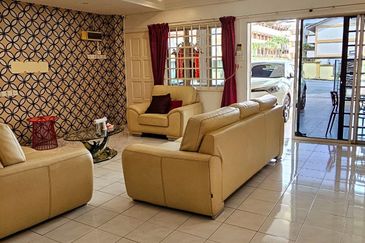 2 Storey with Fully Furnish walking distance to school