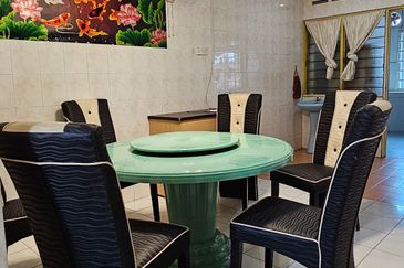 2 Storey with Fully Furnish walking distance to school