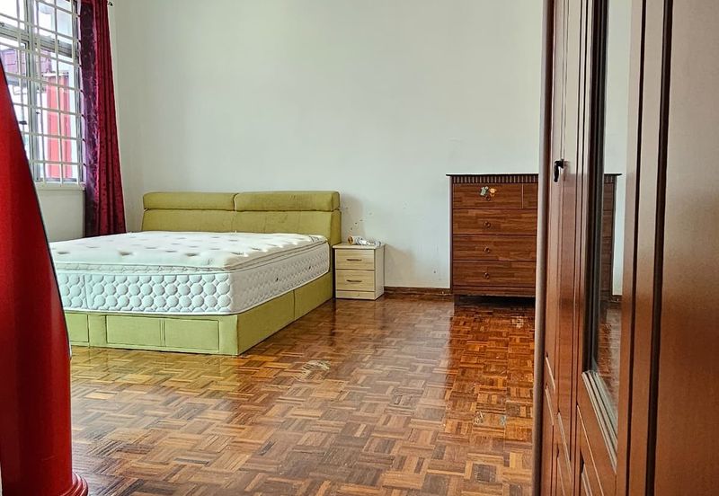 2 Storey with Fully Furnish walking distance to school