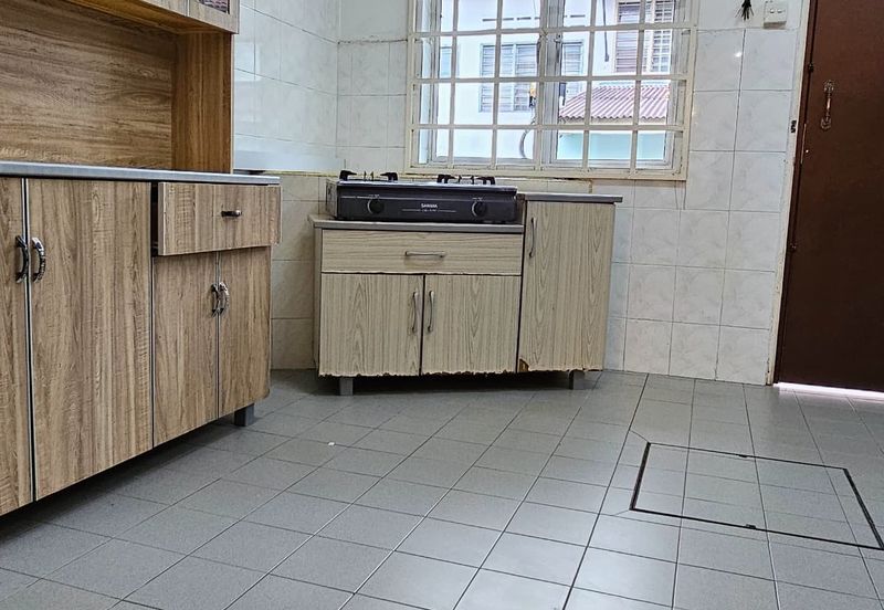 2 Storey with Fully Furnish walking distance to school