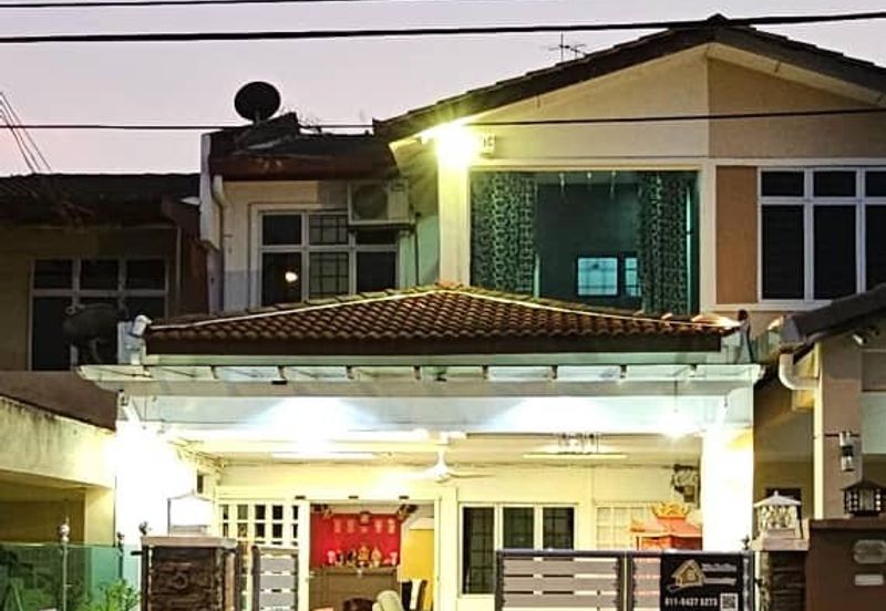 2 Storey with Fully Furnish walking distance to school