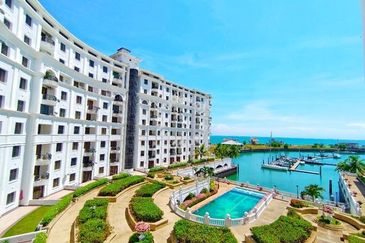 Marina Crescent Condominium