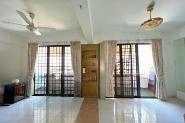 Marina Crescent Condominium